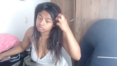 Snapshot of matilde27 chatting on 12.29.24 Daniela online show from 12.29.24