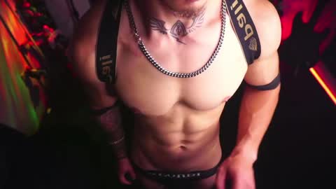 Snapshot of matiusdf chatting on 04.18.26 matius online show from 04.18.26