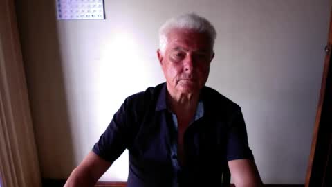 Snapshot of matlik chatting on 09.21.25 matlik online show from 09.21.25