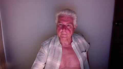 Snapshot of matlik chatting on 03.26.26 matlik online show from 03.26.26