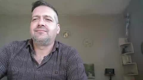 Snapshot of matrike1 chatting on 03.28.26 matrike1 online show from 03.28.26