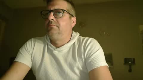 Snapshot of matrike1 chatting on 04.18.26 matrike1 online show from 04.18.26