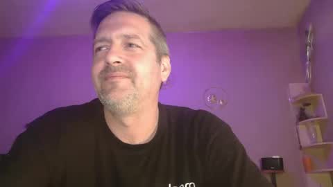 Snapshot of matrike1 chatting on 04.30.26 matrike1 online show from 04.30.26