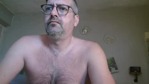Snapshot of matrike1 chatting on 05.17.26 matrike1 online show from 05.17.26