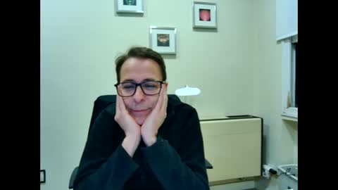 Snapshot of matrixmad chatting on 11.10.25 matrixmad online show from 11.10.25