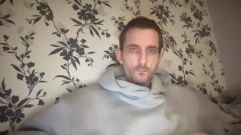 Snapshot of mattcarta chatting on 02.08.25 mattcarta online show from 02.08.25