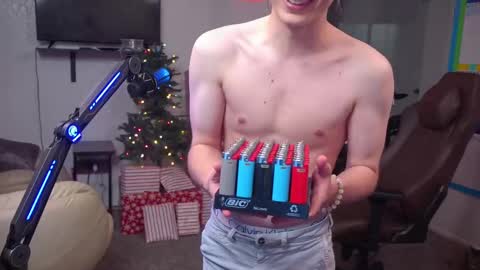 Snapshot of mattcashxxx chatting on 01.03.25 Matt Cash online show from 01.03.25