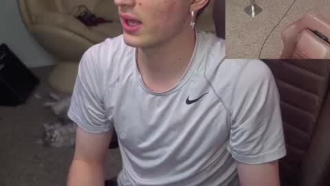 Snapshot of mattcashxxx chatting on 01.05.25 Matt Cash online show from 01.05.25