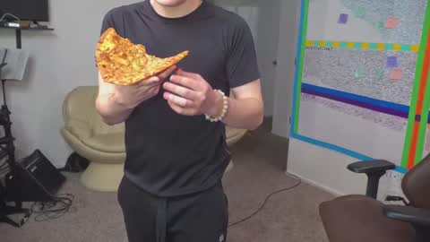 Snapshot of mattcashxxx chatting on 01.09.25 Matt Cash online show from 01.09.25