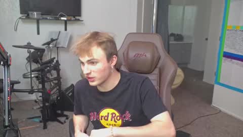 Snapshot of mattcashxxx chatting on 01.13.25 Matt Cash online show from 01.13.25