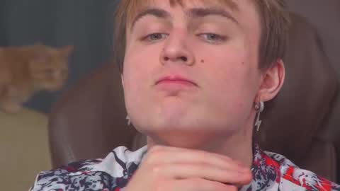 Snapshot of mattcashxxx chatting on 02.08.25 Matt Cash online show from 02.08.25