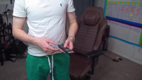 Snapshot of mattcashxxx chatting on 02.19.25 Matt Cash online show from 02.19.25