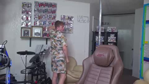 Snapshot of mattcashxxx chatting on 03.04.25 Matt Cash online show from 03.04.25