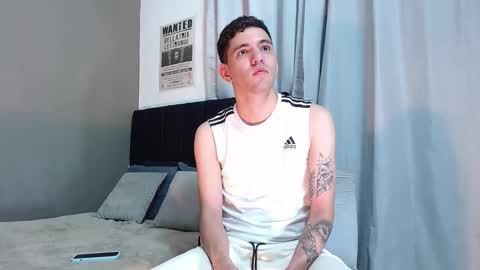 Snapshot of matteo12_ chatting on 11.15.25 ---Matteo--- online show from 11.15.25