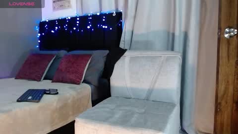 Snapshot of matteo12_ chatting on 11.24.25 ---Matteo--- online show from 11.24.25