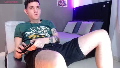 Snapshot of matteo12_ chatting on 01.06.26 ---Matteo--- online show from 01.06.26