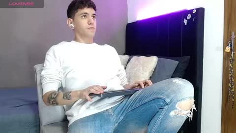 Snapshot of matteo12_ chatting on 04.18.26 ---Matteo--- online show from 04.18.26