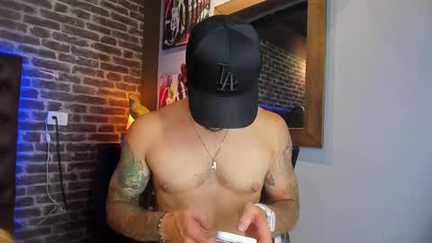 Snapshot of matteosantino chatting on 09.25.25 matteosantino online show from 09.25.25