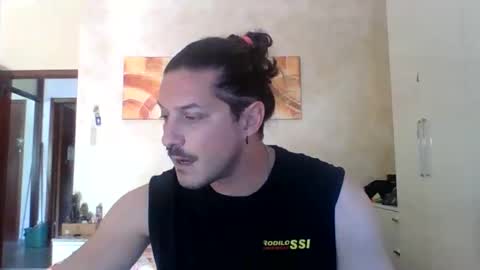 Snapshot of matteushh87 chatting on 06.04.26 matteushh87 online show from 06.04.26