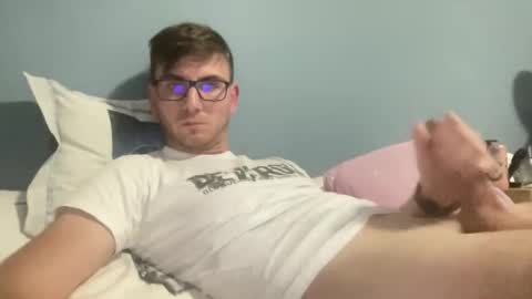 Snapshot of matthd21 chatting on 09.19.25 matthd21 online show from 09.19.25