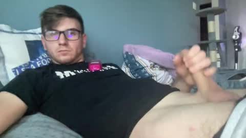 Snapshot of matthd21 chatting on 10.06.25 matthd21 online show from 10.06.25