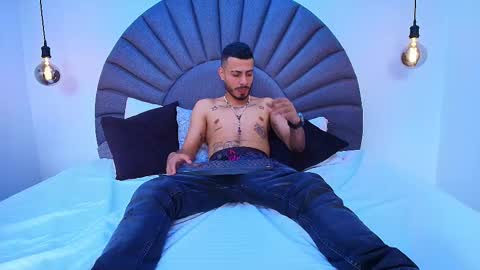 Snapshot of matthewcullenn chatting on 02.15.26 Matthew online show from 02.15.26