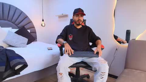 Snapshot of matthewcullenn chatting on 02.26.26 Matthew online show from 02.26.26