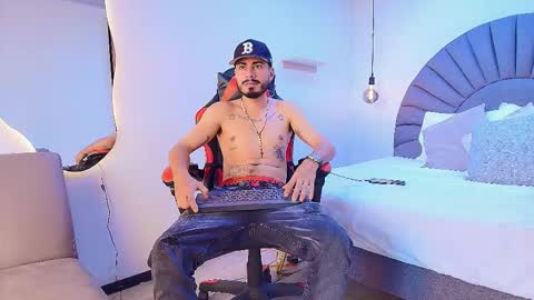 Snapshot of matthewcullenn chatting on 03.02.26 Matthew online show from 03.02.26