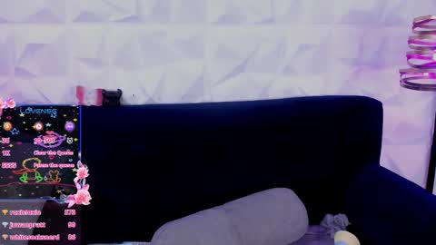 Snapshot of matti_sofia chatting on 02.17.25 TATIANA  AND ROUS online show from 02.17.25