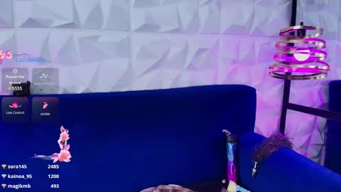 Snapshot of matti_sofia chatting on 02.22.25 TATIANA  AND ROUS online show from 02.22.25