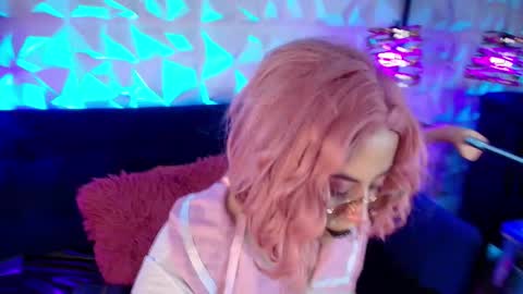 Snapshot of matti_sofia chatting on 09.13.25 TATIANA  AND ROUS online show from 09.13.25