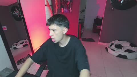 mattias     online show from 02.08.25