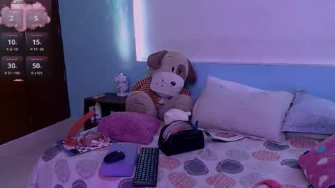 mattilda_18 online show from 09.19.25