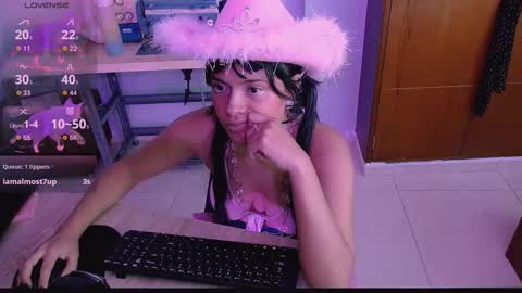 mattilda_18 online show from 10.06.25