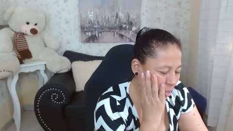 Snapshot of mature_martina_ chatting on 04.20.26 Martina online show from 04.20.26