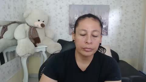 Snapshot of mature_martina_ chatting on 05.04.26 Martina online show from 05.04.26