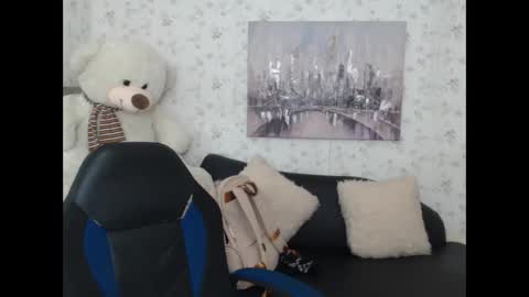 Snapshot of mature_martina_ chatting on 05.13.26 Martina online show from 05.13.26