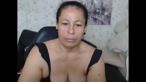 Snapshot of mature_martina_ chatting on 06.09.26 Martina online show from 06.09.26