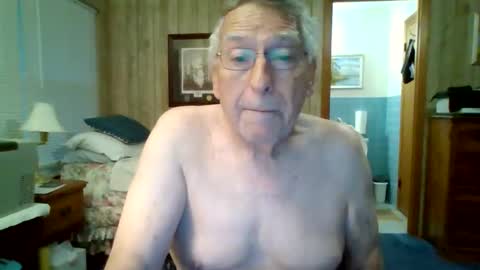 Snapshot of maturecouple1954 chatting on 04.07.26 SXECPL55 at G mail Dot Com online show from 04.07.26