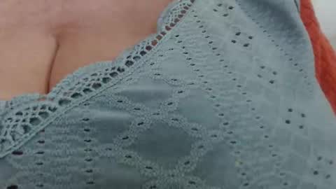 Snapshot of maturedesire chatting on 12.22.24 Desire online show from 12.22.24