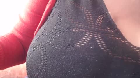 Snapshot of maturedesire chatting on 12.27.24 Desire online show from 12.27.24