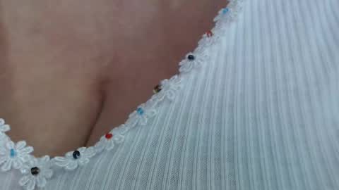 Snapshot of maturedesire chatting on 12.30.24 Desire online show from 12.30.24