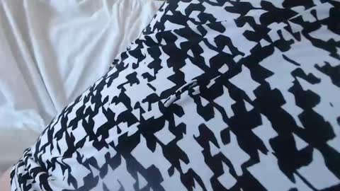 Snapshot of maturedesire chatting on 01.17.25 Desire online show from 01.17.25