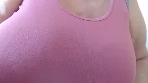 Snapshot of maturedesire chatting on 01.27.25 Desire online show from 01.27.25