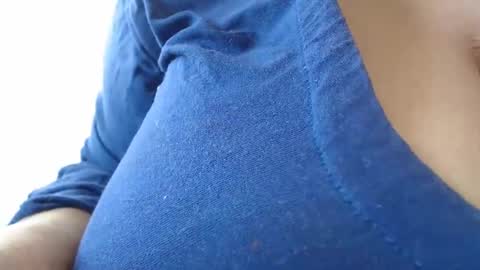 Snapshot of maturedesire chatting on 02.14.25 Desire online show from 02.14.25