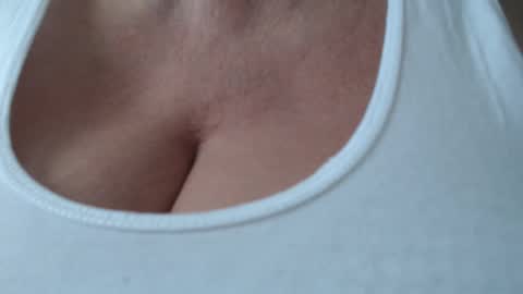 Snapshot of maturedesire chatting on 02.16.25 Desire online show from 02.16.25