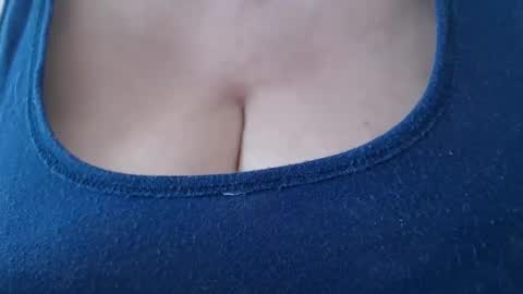 Snapshot of maturedesire chatting on 02.22.25 Desire online show from 02.22.25