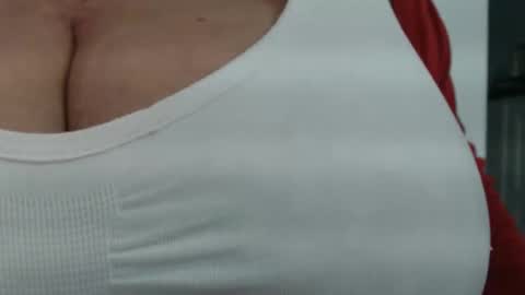 Snapshot of maturedesire chatting on 03.01.25 Desire online show from 03.01.25