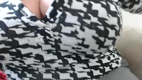 Snapshot of maturedesire chatting on 03.05.25 Desire online show from 03.05.25