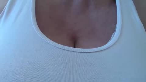 Snapshot of maturedesire chatting on 03.09.25 Desire online show from 03.09.25